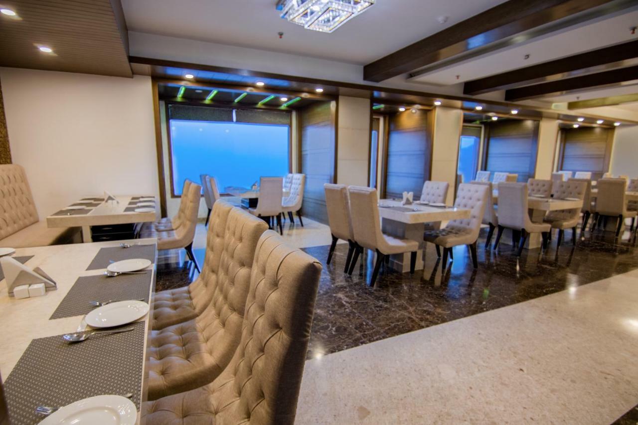 Grand Imperial Resort Mussoorie Buitenkant foto
