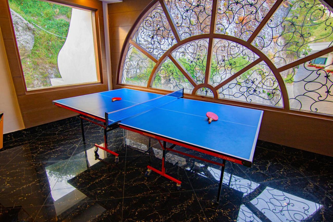 Grand Imperial Resort Mussoorie Buitenkant foto